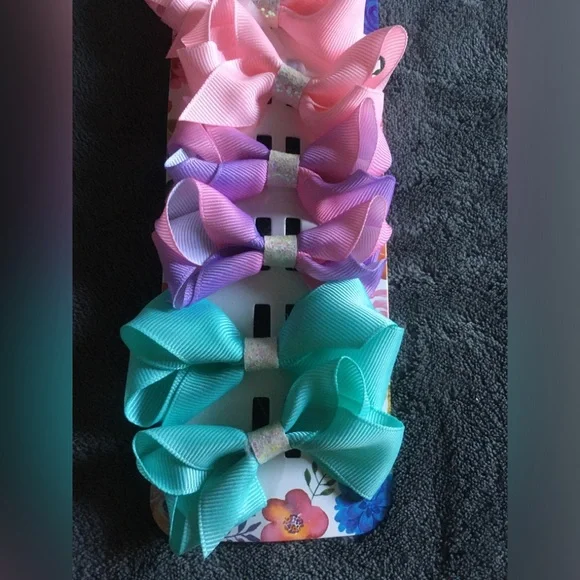 Colorful Kids Hair Bow Set of 19 total. - Picture 2 of 6